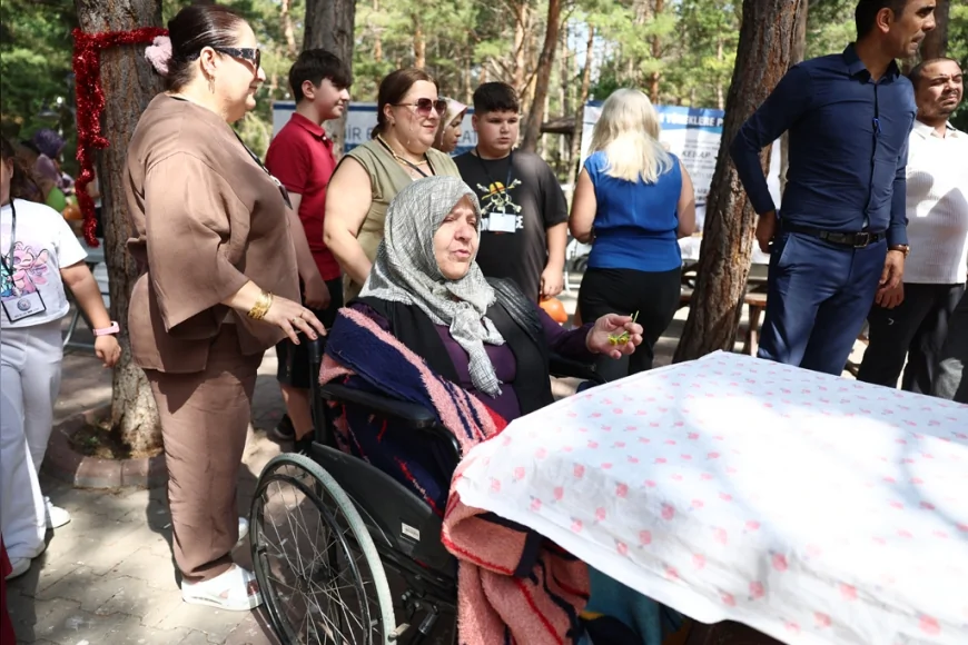 Sivas’ta Sevgi Teyze için belediye ekipleri özel araçla seferber oldu