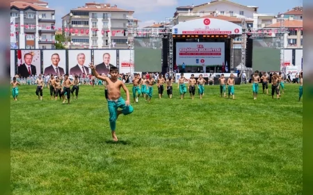 Cumhuriyet tarihinin en büyük karakucak güreş organizasyonu Keçiören’de başladı