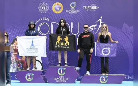 İzmir’de Büyükşehir’in triatlon başarıları 2025’e damga vurdu