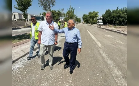 Başkan Memduh Büyükkılıç, 25 milyon TL’lik yol yatırımını sahada inceledi: “5 kilometrelik hizmet yapıyoruz”