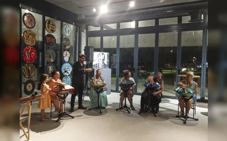 Santur ve hangdrum ezgileri Muratpaşa’da müzikseverleri buluşturdu