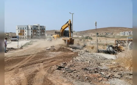 Seferihisar’da TOKİ Yolu yenileniyor, 2 kilometrelik güzergâh modern ulaşım aksına dönüşüyor