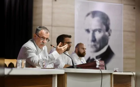 Yunusemre Belediyesi’nden Ferdi Zeyrek Millet Çarşısı için Takas Yetkisi Adımı!