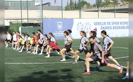 ABB’den ücretsiz Kız Futbol Okulu: 7-13 yaş arası 110 kız çocuğu profesyonel antrenmanlarla sahada