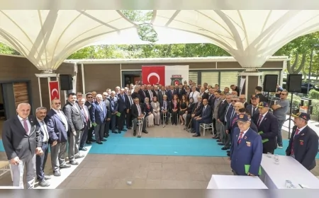 CHP Genel Başkanı Özgür Özel: Şehit Aileleri ve Gazilerin Gözünün İçine Bakamayacağımız Hiçbir Sürecin Parçası Olmayız