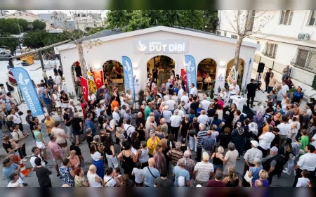 Güzelbahçe’de yenilenen Dut Dibi Kahvesi halkın kullanımına açıldı