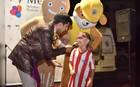 Yeşiltepe Mahallesi “Sahne Kepez” etkinliğiyle sanat ve eğlence dolu bir akşam yaşadı