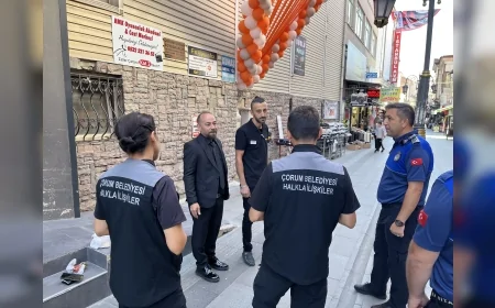 Çorum Belediyesi ekipleri esnafı ziyaret ederek sahada anlık sorunları çözüyor!