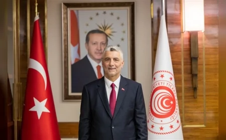 Ticaret Bakanlığı: “24 yılda ekonomi ve ticarette tarihi rekorlar, 2025 ihracat hedefi 390 milyar dolar”