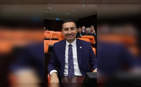 İYİ Parti Milletvekili Burak Akburak’tan United Airlines’a Türkçe tepkisi: “Milyonlarca insan için kimlik ve aidiyet dili görmezden gelinemez”