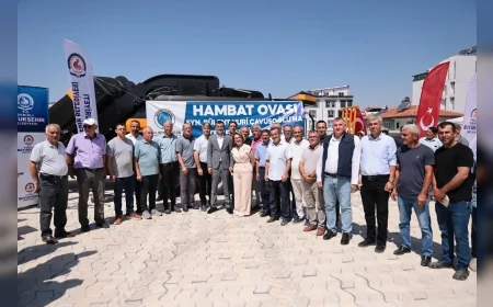 Denizli Büyükşehir, Bozkurt ve Çardak’ta silaj paketleme desteğiyle 350 üreticiye ulaştı; 12 bin dekar alanda kaliteli yem hedefi