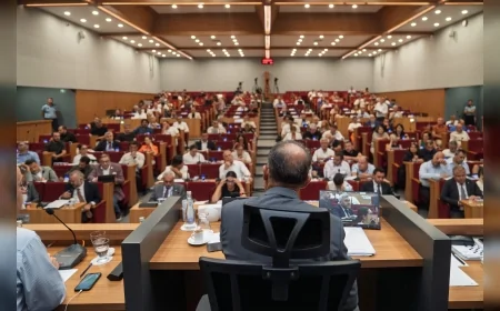 İzmir Büyükşehir Meclisi’nden İZBAN’da Yeni Düzenleme ve Ulaşım Ücretlerine Zam Kararı