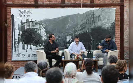 Bursa Bellek söyleşilerinde Tahtakale Buluşmaları ele alındı, kentin hafızası dijitalleşiyor