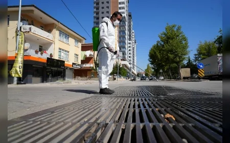 Keçiören’de 51 mahallede ilaçlama seferberliği başladı, yaz boyunca sivrisinek ve haşerelere karşı önlem alınıyor