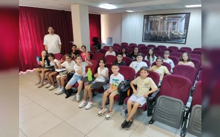 Çiğli Belediyesi Gençlik Tiyatrosu yeni sezonu “Sihirli Kitap Curcuna Orman Ülkesi” oyunu ile açıyor