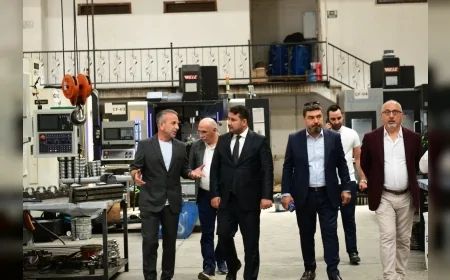 Kahramankazan Belediye Başkanı Selim Çırpanoğlu sanayici esnafları ziyaret ederek sorun ve talepleri dinledi