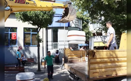 Yalova Gazipaşa Caddesi’nde eski motosiklet parkı dinlenme alanına dönüştürüldü