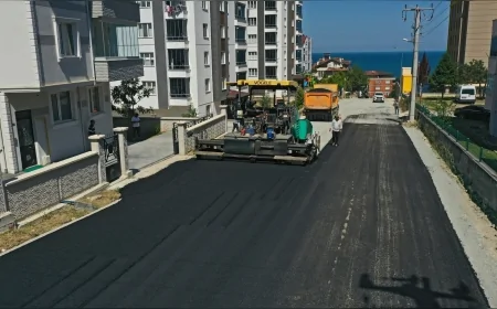 Fatsa Dolunay Mahallesi Kutlukent Caddesi’nde 650 metrelik sıcak asfalt tamamlandı