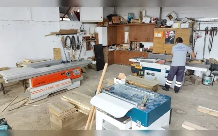 Ordu Büyükşehir Belediyesi kendi atölyelerinde üretiyor, kent mobilyalarıyla park ve yeşil alanlar yenileniyor