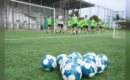 Giresun Belediyesi Futbol Okulu açıldı: Çocuklar ücretsiz eğitimlerle spora yönlendiriliyor