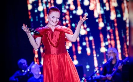 94. İzmir Enternasyonal Fuarı Çim Konserleri Candan Erçetin’in sahnesiyle başladı