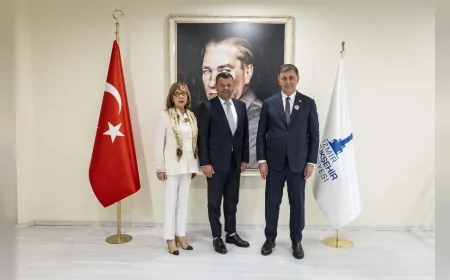 İzmir Büyükşehir Belediye Başkanı Cemil Tugay: “Bosna’da yaşayanların İzmir’i, İzmir’de yaşayanların Bosna’yı tanımasını istiyoruz”