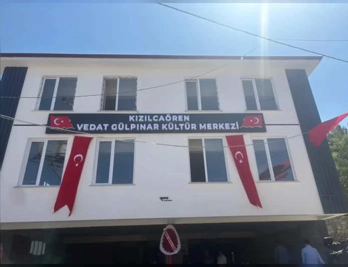Tokat Reşadiye Kızılcaören’de Vedat Gülpınar Kültür Merkezi törenle açıldı, bölge halkı açılışa geniş katılım sağladı