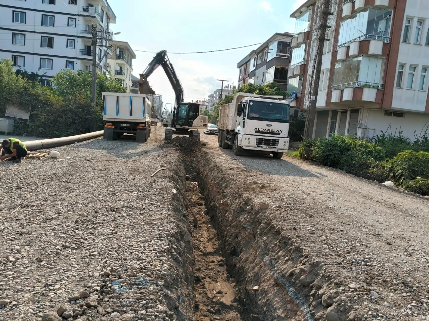 Ordu Şehir Hastanesinin altyapı ihtiyacı için içme suyu ve kanalizasyon hattı döşeniyor