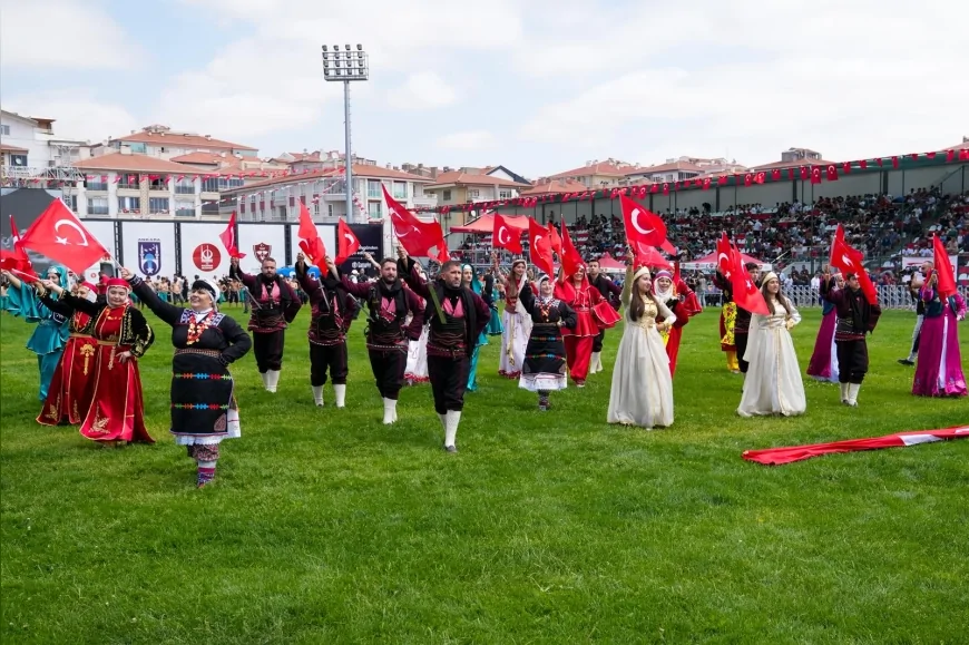 Taha Akgül Karakucak Güreşleri'nde 2 bin sporcu er meydanına çıktı, başpehlivana daire, başaltına sıfır araç ödülü verilecek