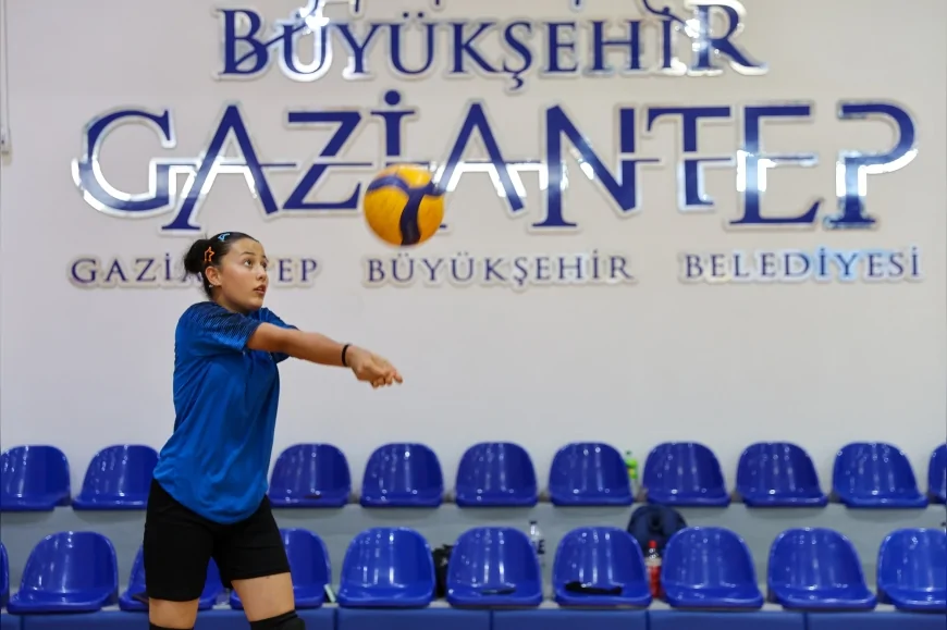 Gaziantep’te 56 bin çocuk yaz okullarında sporla buluştu, Başkan Şahin öğrencileri ziyaret etti
