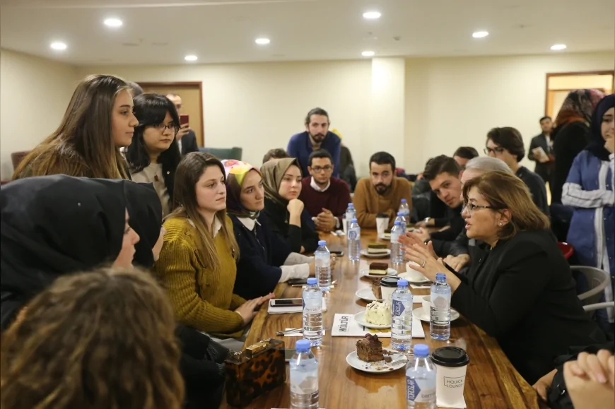 Başkan Fatma Şahin üniversite adaylarına seslendi: "Gaziantep’i tercih edin, öğrenci dostu şehirde geleceğinizi inşa edin"