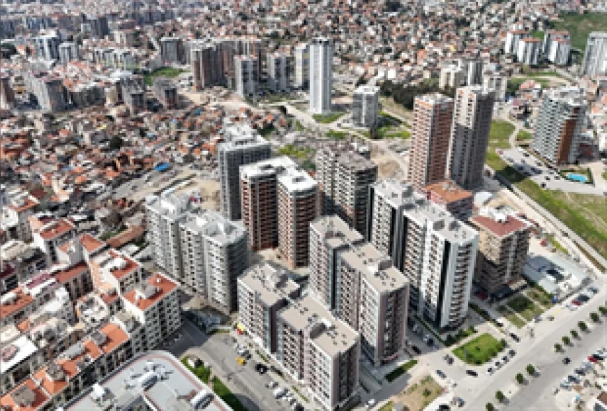 İzmir Büyükşehir Belediye Başkanı Cemil Tugay: “O inşaatlar bitecek, kimse mağdur olmayacak”