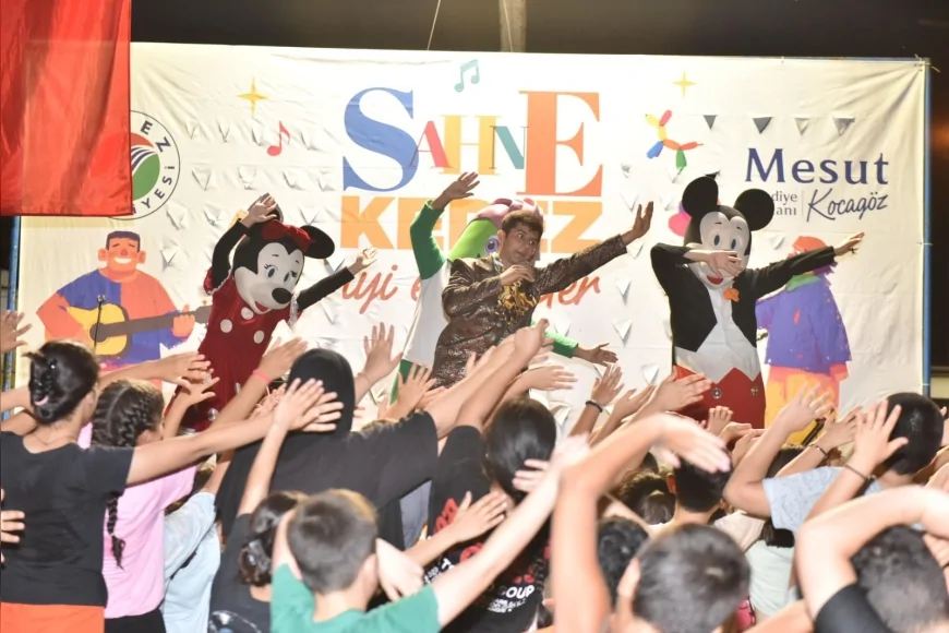 Sahne Kepez etkinliği Zeytinlik Mahallesi’nde çocuklar ve aileleri bir araya getirdi