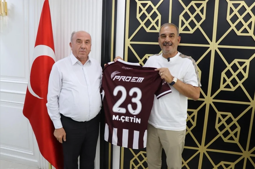 Elazığ TSO Başkanı İdris Alan: “Elazığspor kampanyasına katkılarından dolayı Mehmet Çetin’e teşekkür ediyoruz”
