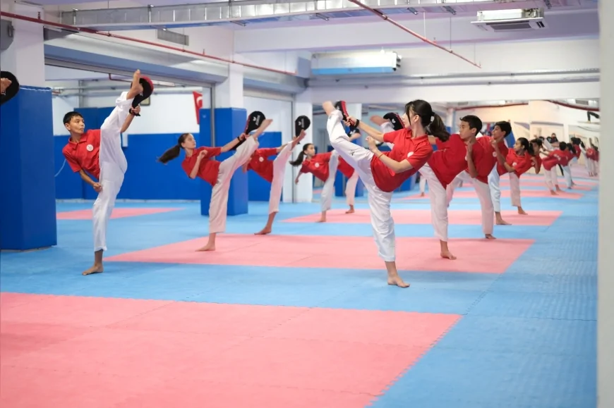 Bayraklı Belediyesi'nin yaz spor okullarına 3 binden fazla kişi katıldı!