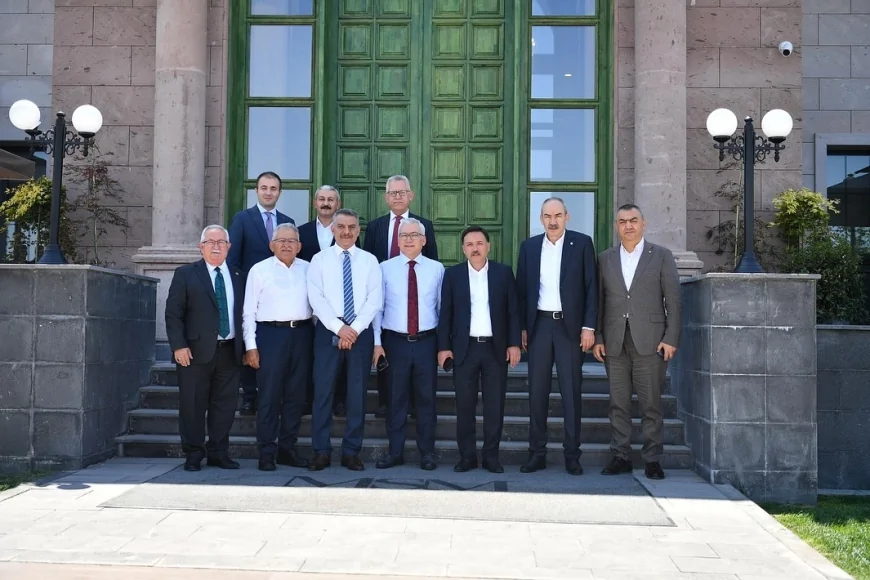 Başkan Memduh Büyükkılıç, ORAN toplantısı öncesi valileri Kayseri’de ağırladı