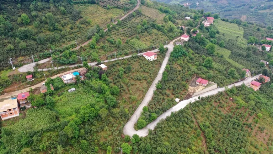 Ordu Ünye Ortaköy’de 1 kilometrelik beton yol tamamlandı, kırsal ulaşım kolaylaştı
