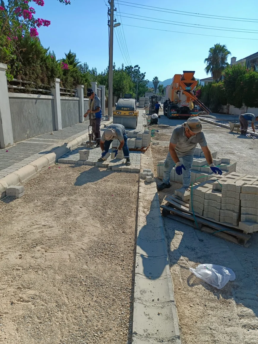 Marmaris Bağlıiçi’nde 25 bin metrekarelik yol ve altyapı yenileme projesi başladı