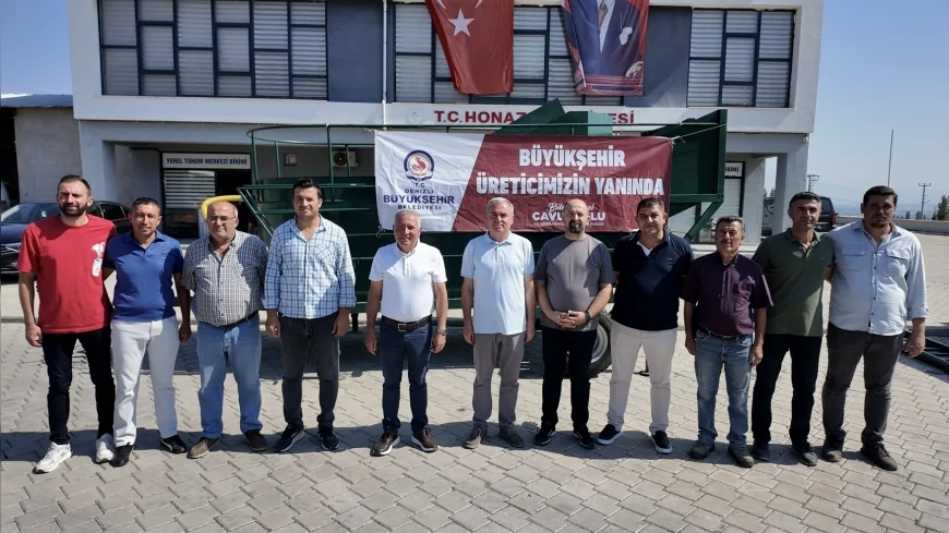 Denizli’de küçükbaş üreticisine parazit mücadelesinde makine desteği sağlandı