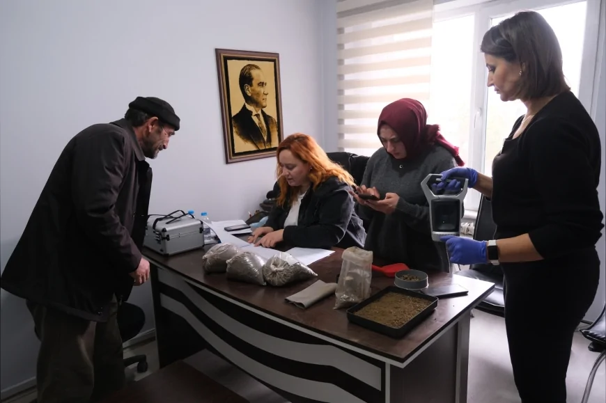 Eskişehir’de ücretsiz mobil toprak analizi başvuruları 11 Ağustos’ta kırsal ve merkez ilçelerde başlıyor