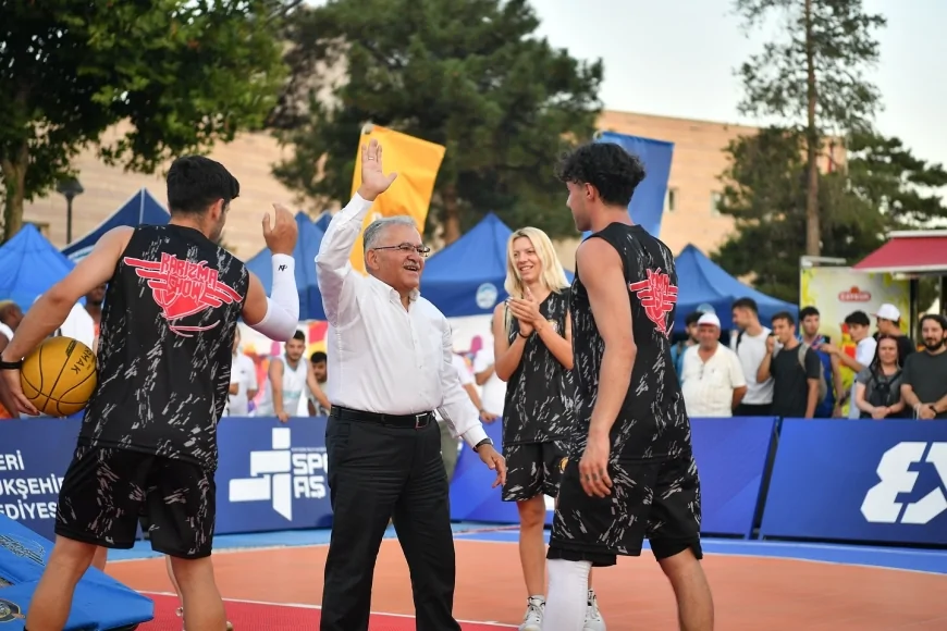 Kayseri’de Türkiye’nin ilk FIBA onaylı 3x3 uluslararası basketbol turnuvası başladı