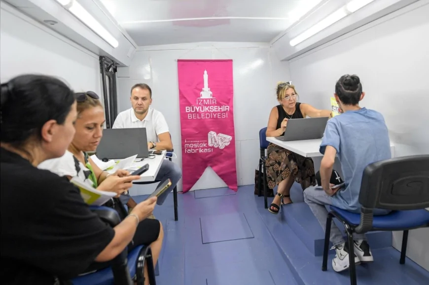 İzmir Büyükşehir’den “Mobil İstihdam Aracı” ile ilçelere iş köprüsü
