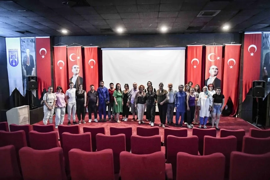 Ankara’da “Mahallede Tiyatro Var!” Projesiyle 58 Yeni Yetenek Sahneye Hazırlanıyor