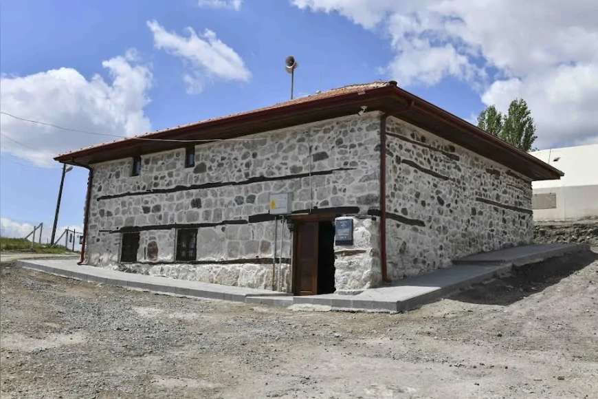 Kalecik’te 17. yüzyıldan kalma Yalım Camisi restorasyonla yeniden ibadete açıldı