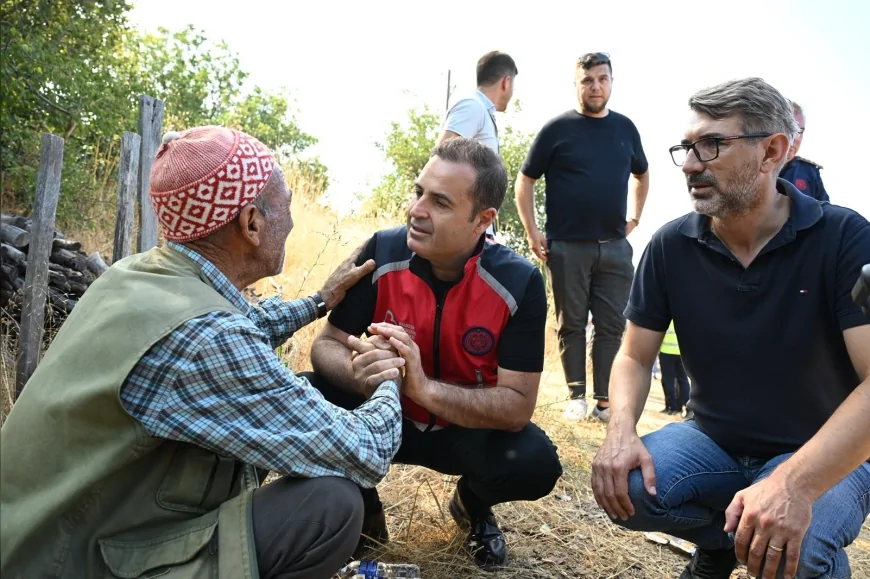 Balıkesir Büyükşehir deprem ve yangın bölgelerinde tüm ekipleriyle sahada