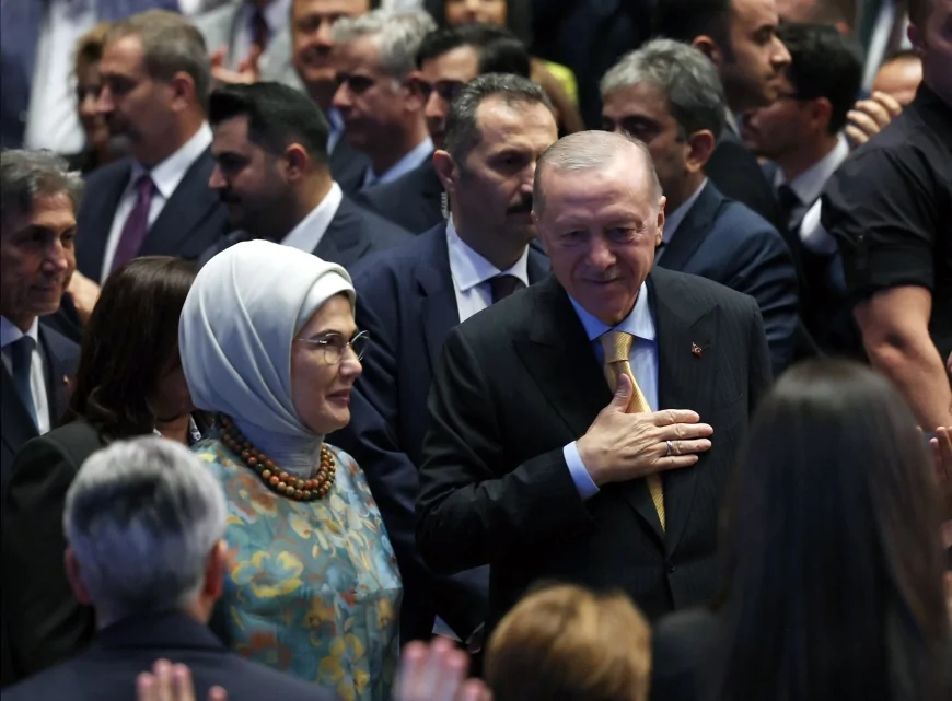 Emine Erdoğan, AK Parti’nin 24. kuruluş yıl dönümünü mesaj ve video ile kutladı