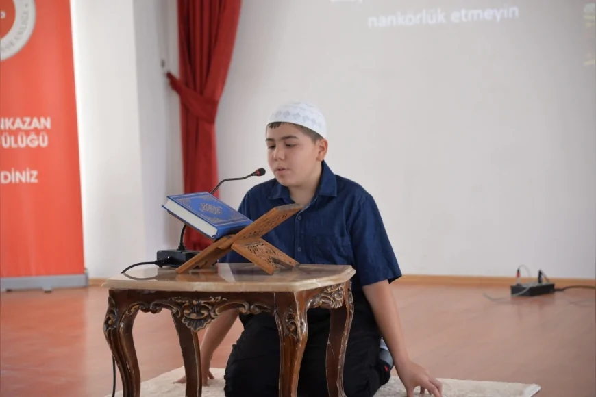 Kahramankazan’da Yaz Kur’an Kursu öğrencileri mezuniyet töreninde ödüllerini aldı
