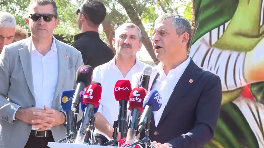 Özgür Özel: "Devlet camilerin tüm masraflarını karşılıyor ama cemevleri birçok kurumun desteğine muhtaç bırakılıyor"