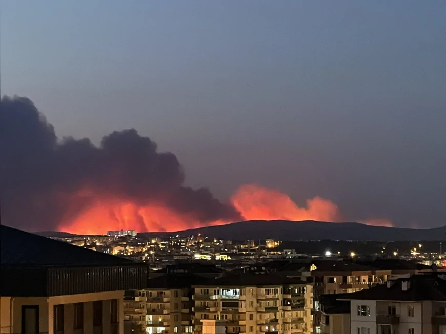Eskişehir Büyükşehir ekipleri Kocaeli’den sonra Çanakkale’deki orman yangınına da destek verdi