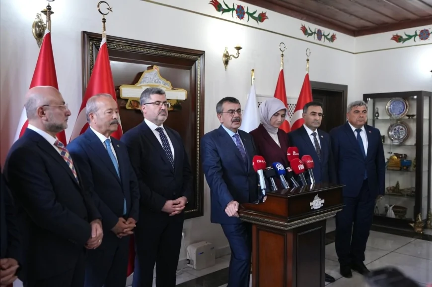 Millî Eğitim Bakanı Yusuf Tekin Afyonkarahisar’da eğitim yatırımlarını ve yeni genelgeyi açıkladı